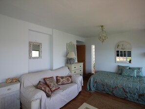 3 chambres, accès au Wi-Fi (inclus)