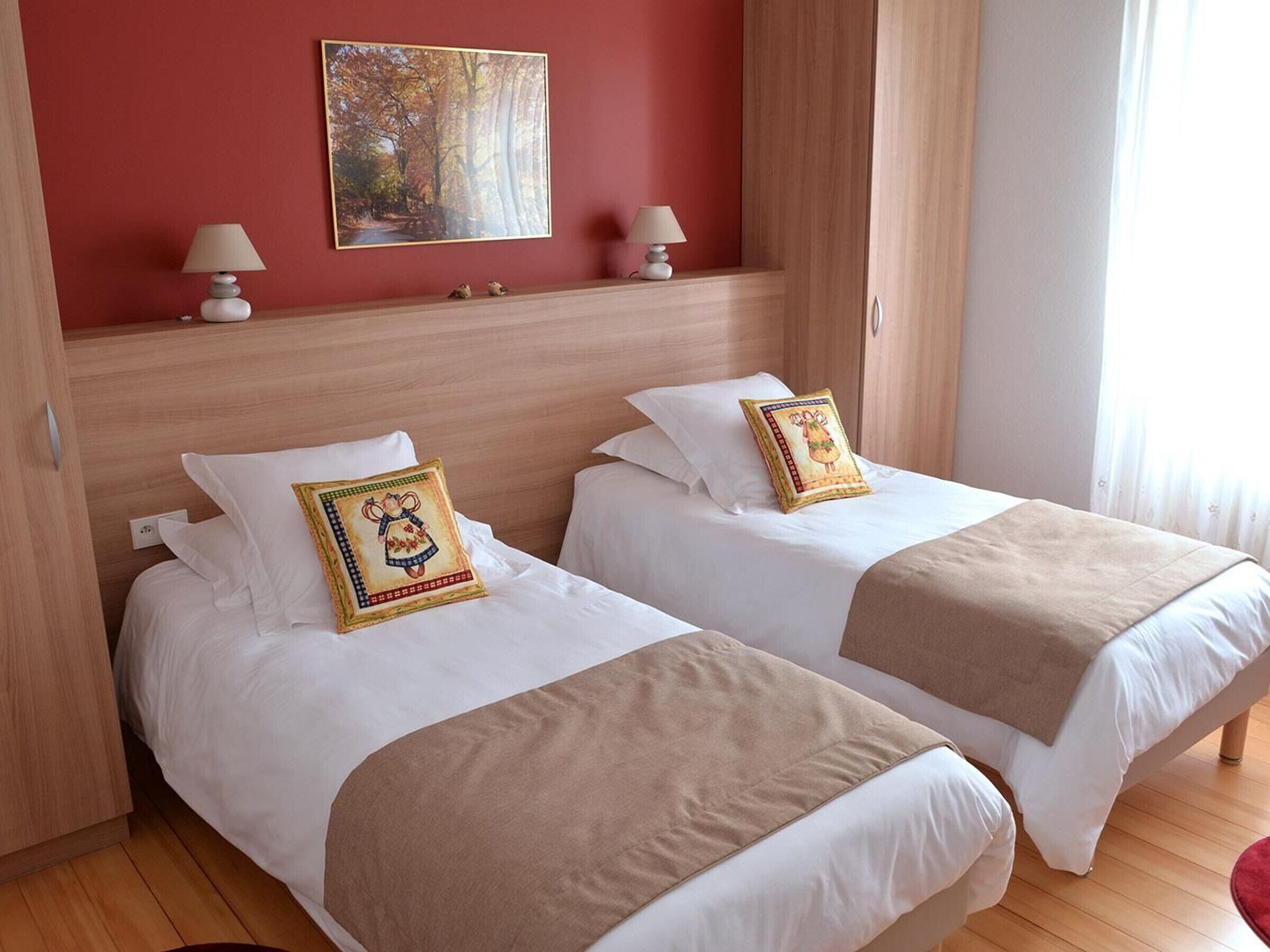 Free WiFi, bed sheets