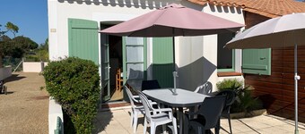 House near beach, pets welcome - 4 guests