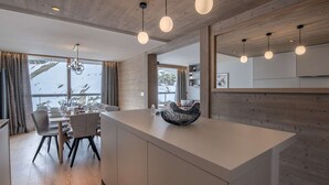 Unclassified image, 2 of 12, button - Stunning apartment in the center - 8 guests (Courchevel 1550)