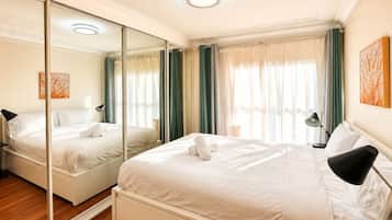 Iron/ironing board, free WiFi, bed sheets