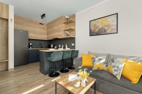 Living area. Modern Apartment with Parking | Balcony | Smart TV