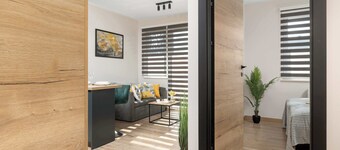 Modern Apartment with Parking | Balcony | Smart TV