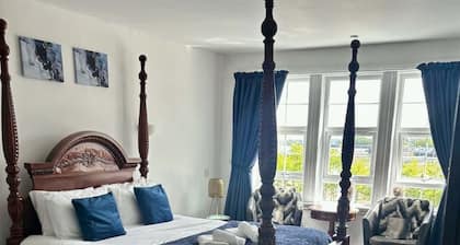 The Harbour Hotel