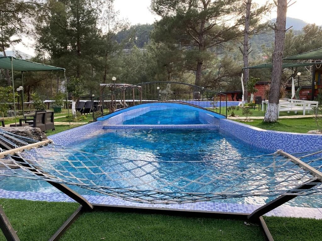 Piscina stagionale all'aperto