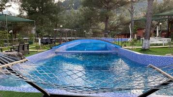 Piscina stagionale all'aperto