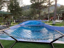 Seasonal outdoor pool