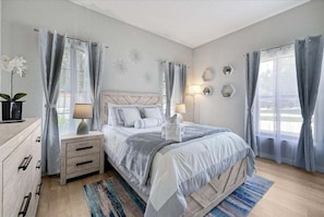4 Schlafzimmer, Schreibtisch, Bügeleisen/Bügelbrett, kostenloses WLAN