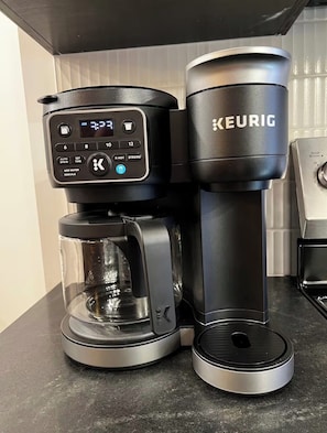 Kaffee und/oder Kaffeemaschine