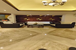 Interior - Hotel Madhuvan (Gobindpur)