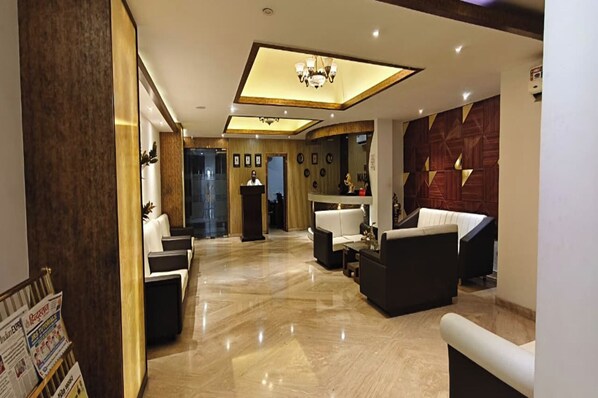 Lobby - Hotel Madhuvan (Gobindpur)