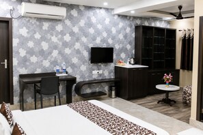 Executive Room - Hotel Madhuvan (Gobindpur)