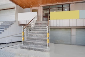 Rumah | Resepsionis