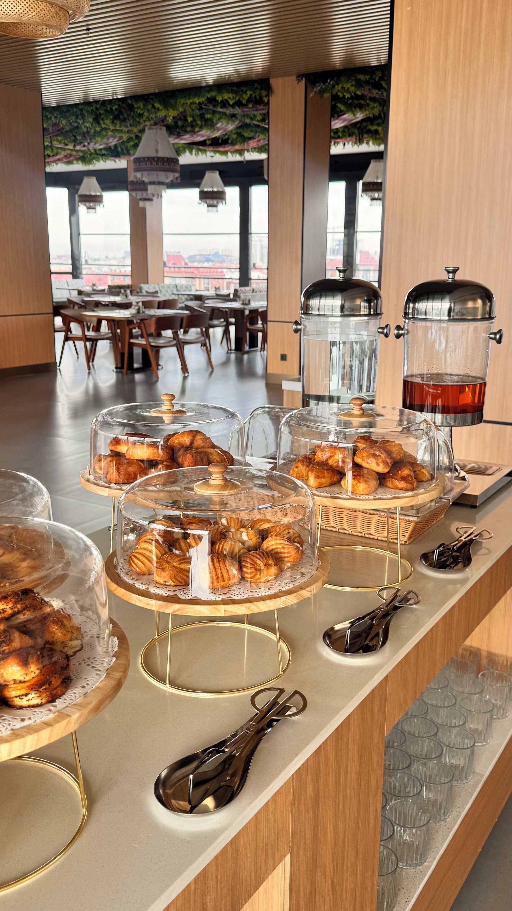 Tägliches inbegriffenes Frühstücksbuffet
