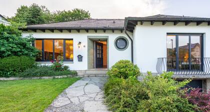 Holiday Home 'Schillings Häusken' – Retro Style & Modern Comfort in Sauerland