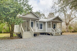 Cottage (3 Bedrooms) | Front of property