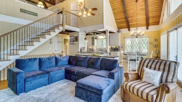 House (2 Bedrooms) | Interior