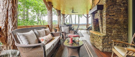 Apartment (4 Bedrooms) | Front of property