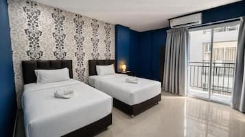 In-room safe, free WiFi