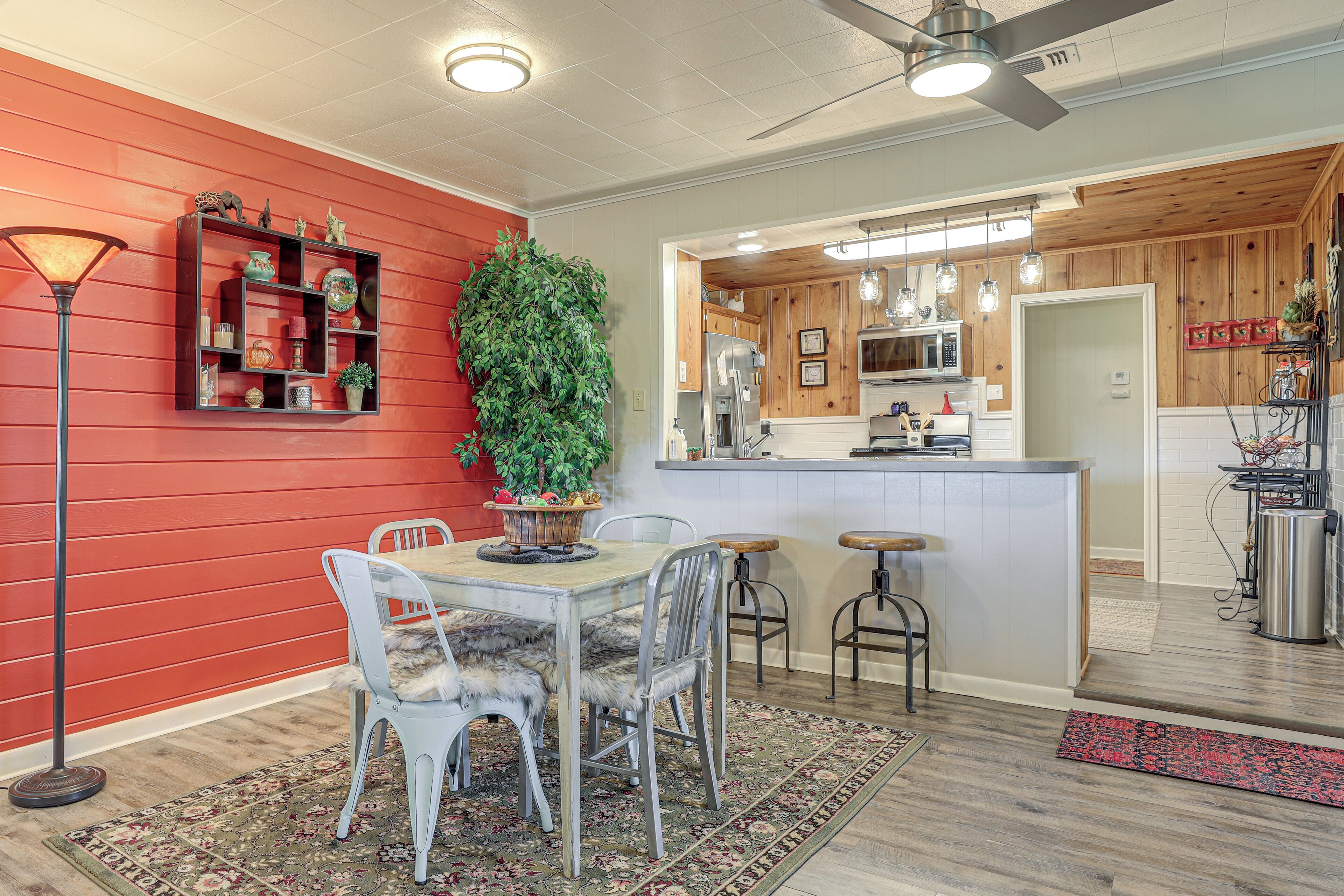 House (3 Bedrooms) | Interior