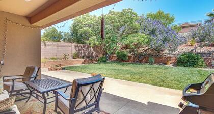 Near Zion! Extended Desert Retreat w/ Pool Access
