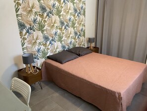 Room - Vrbo Property (Pignan)