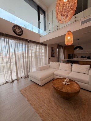 Signature Condo, 2 Bedrooms, Non Smoking, Kitchen | Living room - Elliniko Elite Residence (Elliniko)