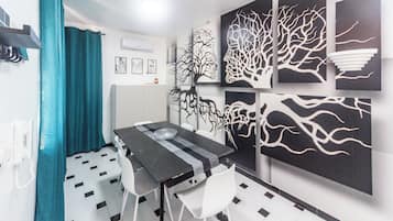 Apartamento, 3 quartos, ar-condicionado | Opções para refeição