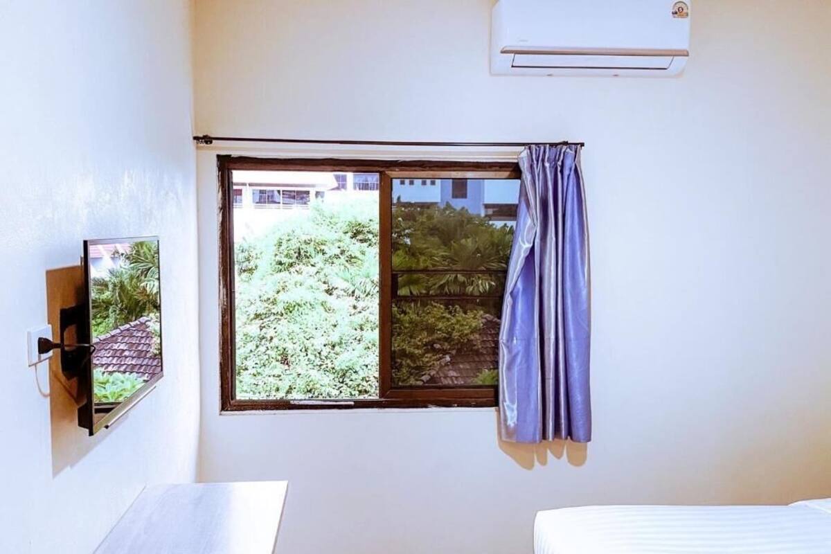 Standard Double Room | Free WiFi
