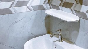 Chambre Standard double | Salle de bain