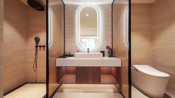 Superior Twin Room | Bathroom | Shower, free toiletries, hair dryer, bathrobes