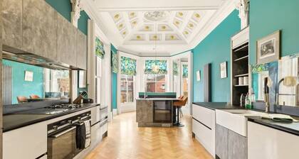 Fabulous 8-bedroom apartment in lovely Carlisle perfect for groups