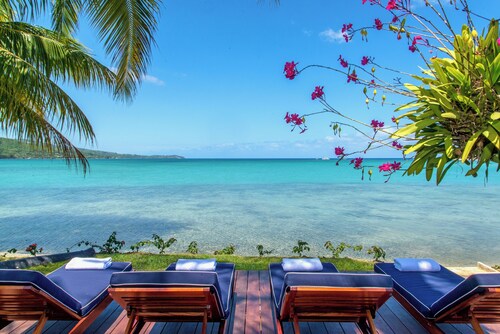 Oceanfront Paradise staffed 4 bedroom Home Views Pool Beach Access Gym Tennis