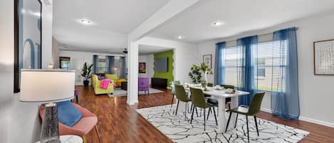 House, 5 Bedrooms | Interior
