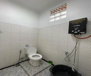 Family Villa, Lake View | Bilik Mandi