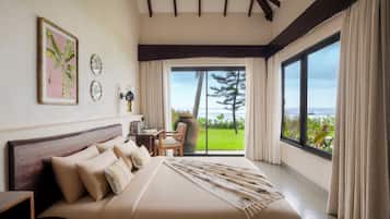 The Ocean Palm Villa | In-room safe, desk, laptop workspace, blackout drapes
