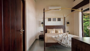 Costal Cottages - The Earth-Maison Ocean Beach Resort (Ashvem)