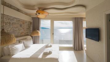 Deluxe-Zimmer, Balkon, Meerblick | Bügeleisen/Bügelbrett, kostenloses WLAN