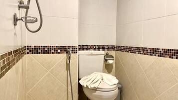 Superior Double Room, Patio, City View | Bathroom | Shower, free toiletries, towels, toilet paper