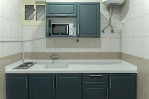 Family Apartment | Private kitchen - Wahat Alsudfa Serviced Apartments (Buraydah)
