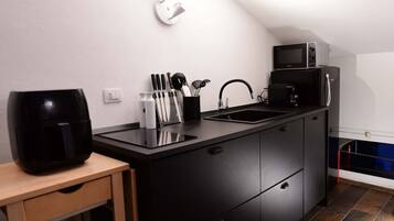 Kühlschrank, Mikrowelle