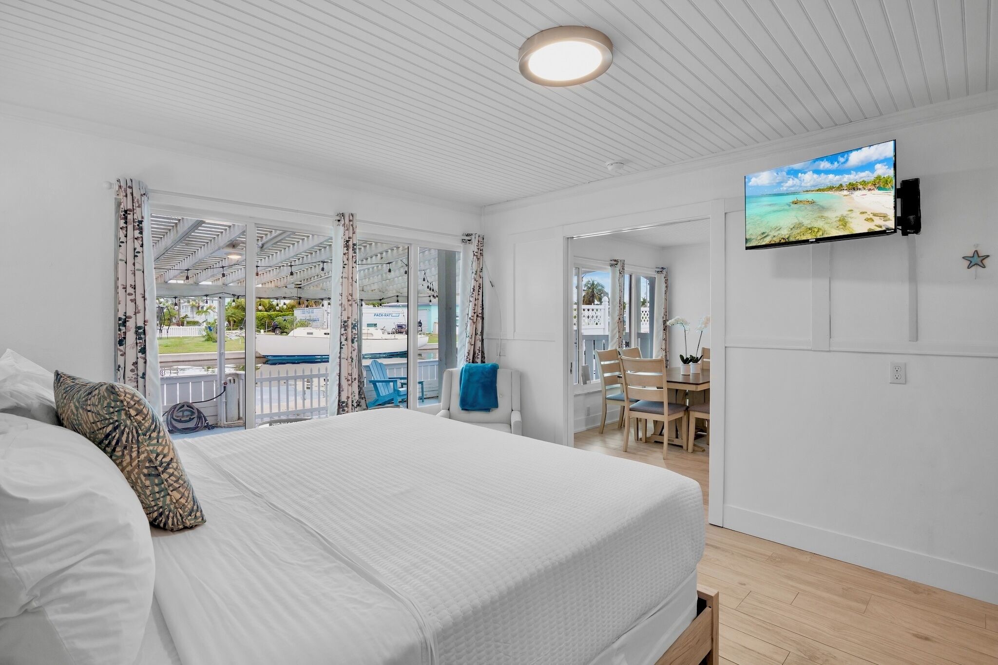 2 bedrooms, iron/ironing board, WiFi (free), bed sheets