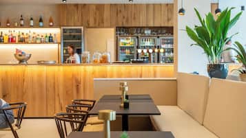 Luxury Chalet, 2 Bedrooms | Tempat makan