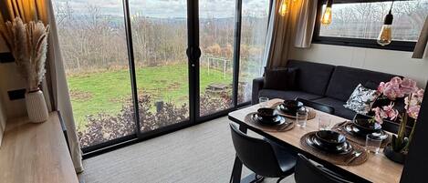 Panoramic-Chalet, 2 Schlafzimmer, Hügelblick | Innenbereich