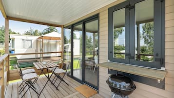 Economy Chalet, 2 Bedrooms | Outdoor dining