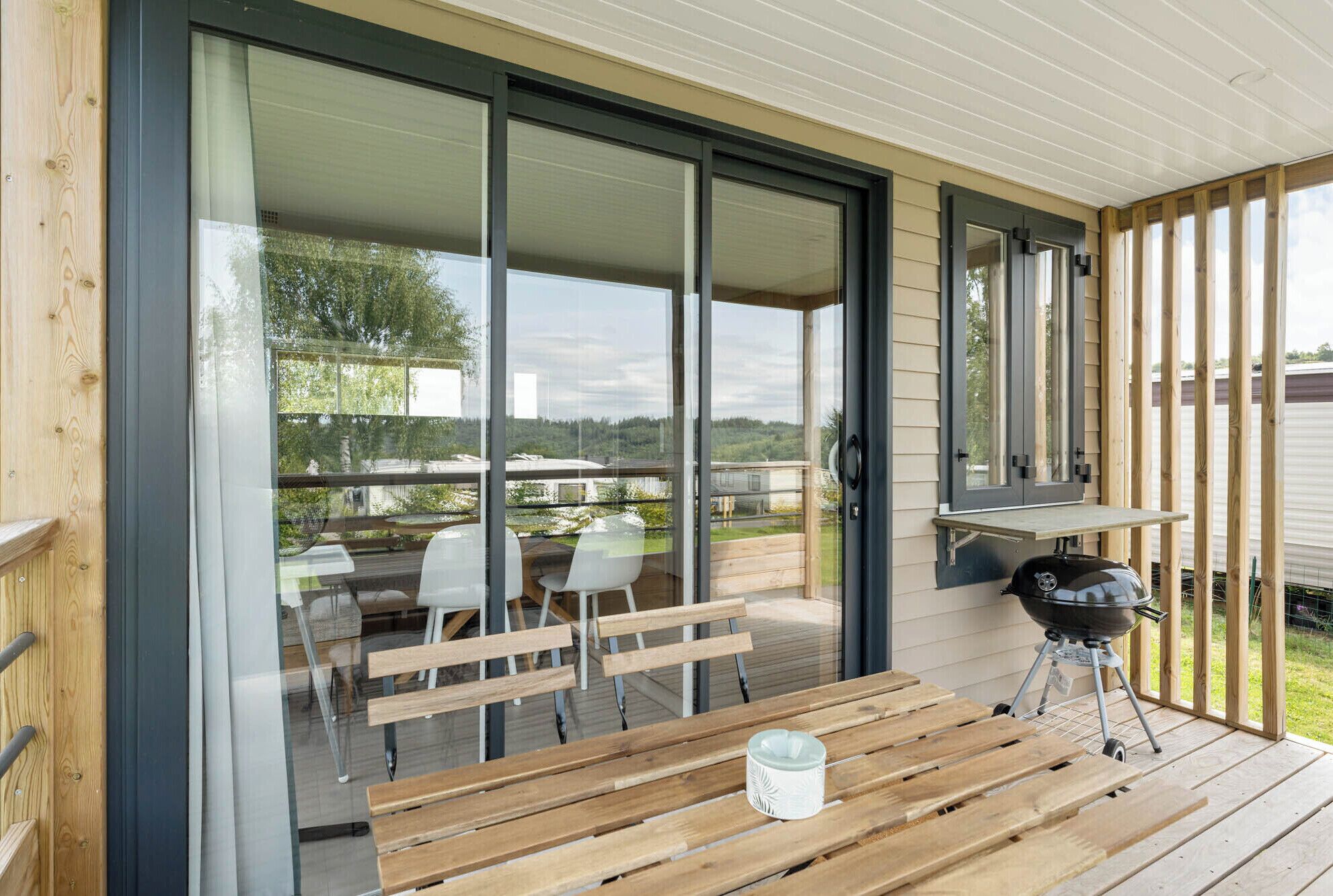 Chalet económico, 2 habitaciones | Restaurante al aire libre