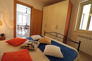 Room - Beautiful  villa for 4 guests with A/C, WIFI, TV and balcony (Otranto)