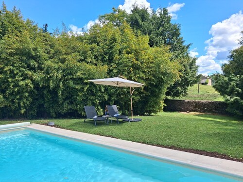 Chambre d’hôtes « La Chambre des Libellules » avec piscine partagée, terrasse privée et Wi-Fi
