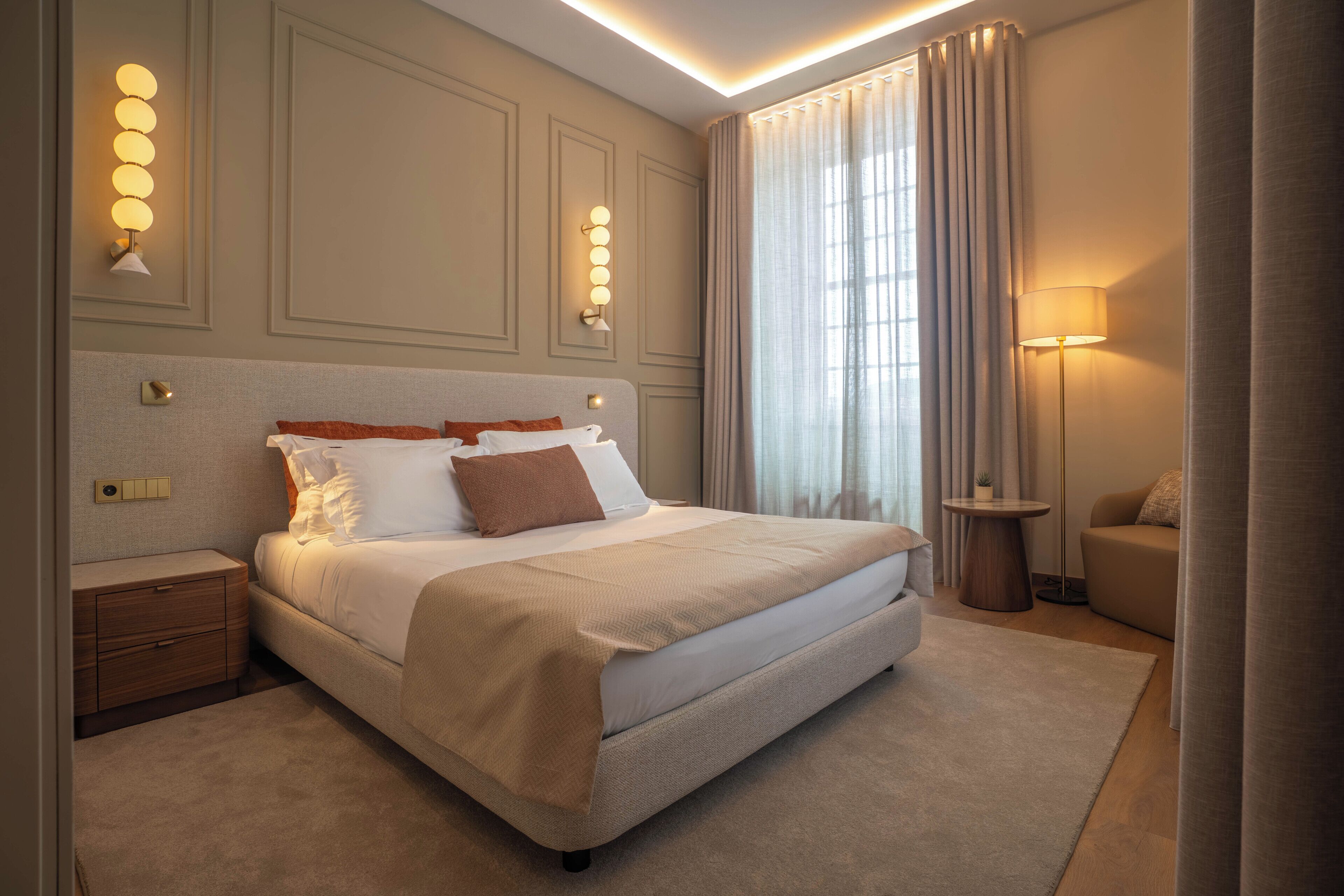Ropa de cama hipoalergénica y minibar 
