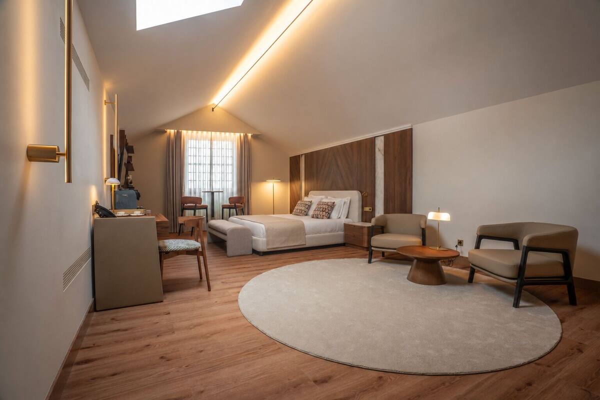 Suite Prestige, vue sur la mer | Literie hypoallergénique, minibar, coffre-fort, système d’insonorisation